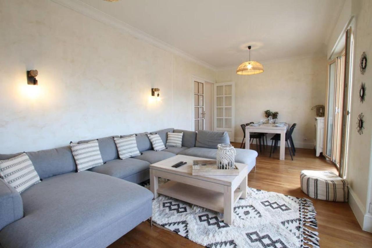 Appartement Grand 5 Pièces Avec Garage En Plein Centre
