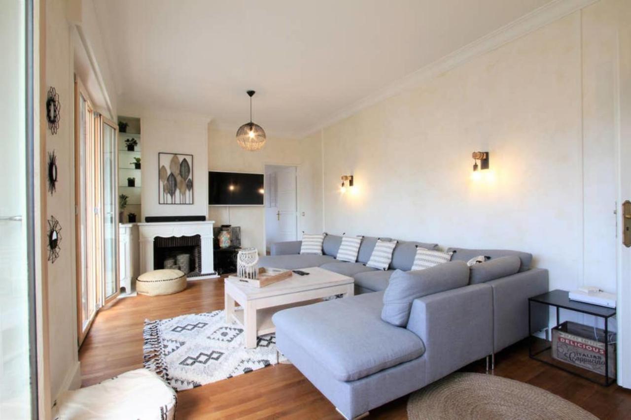 Appartement Grand 5 Pièces Avec Garage En Plein Centre